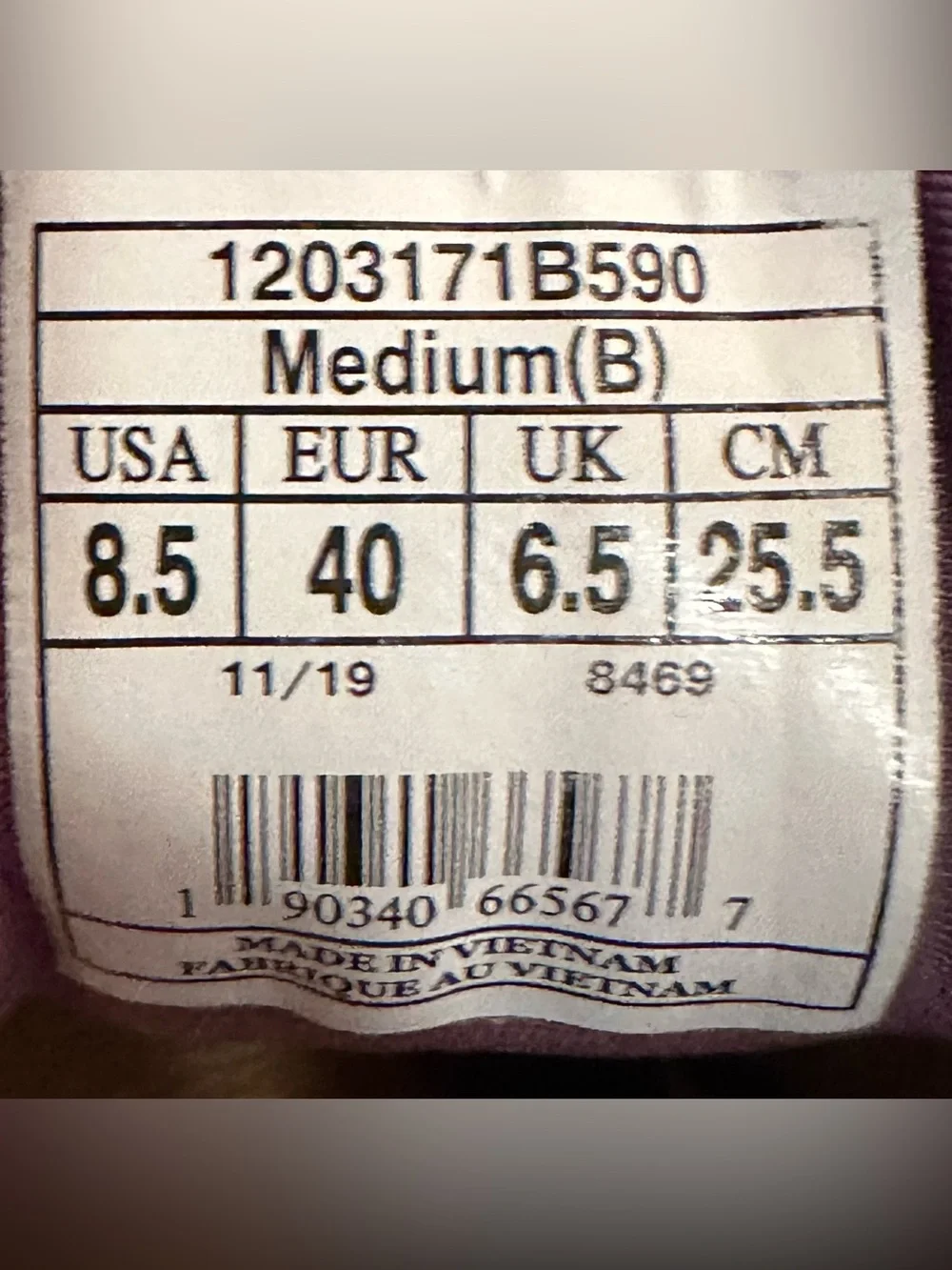 Brooks Women's Glycerin 18 running shoes “purple/plum” size 8.5